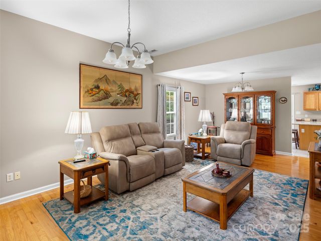 50 Ridgeland Lane, Asheville, NC 28805