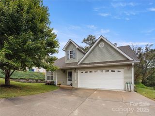 50 Ridgeland Lane, Asheville, NC 28805