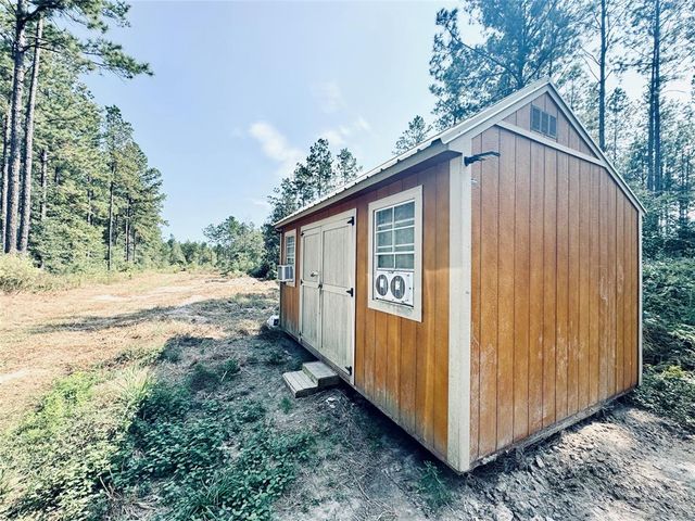 3461 County Line Road S, Livingston, TX 77351