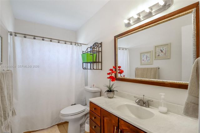 10941 SW 180th St, Miami, FL 33157