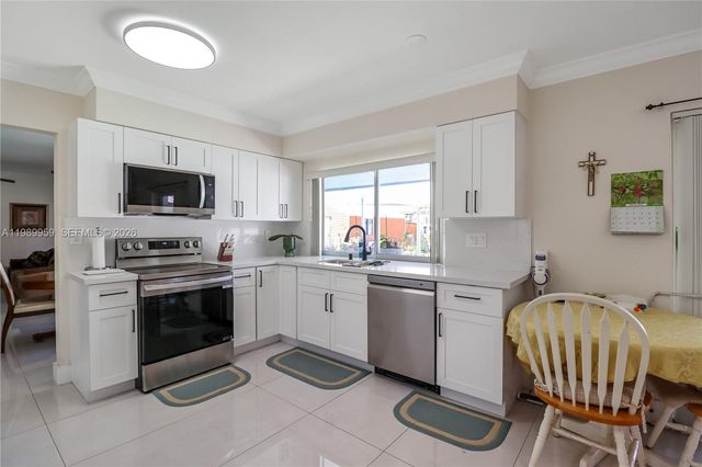 10941 SW 180th St, Miami, FL 33157