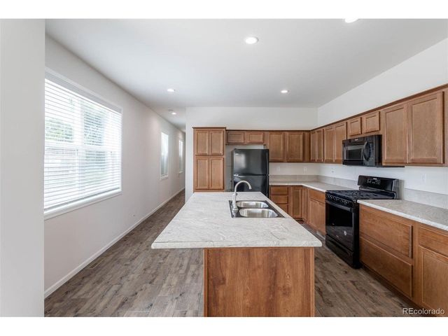 2394 N Emporia St, Aurora, CO 80010