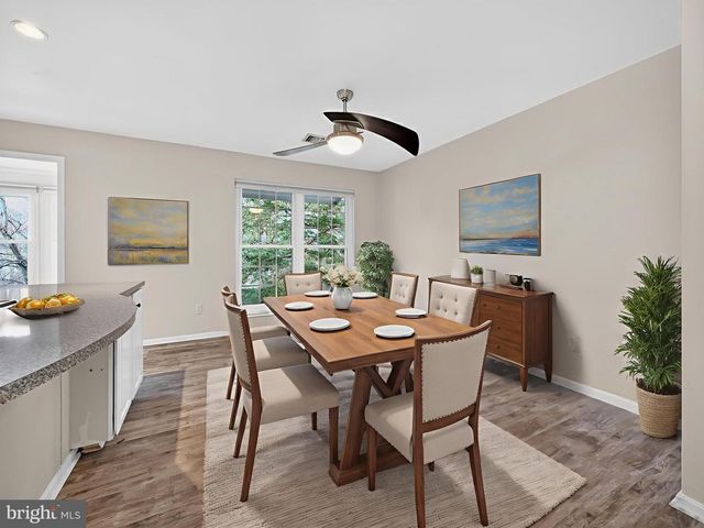 1007 COUNTRY PLACE DR, Lancaster, PA 17601