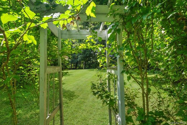 56 School Street, Cortlandt Manor, NY 10567