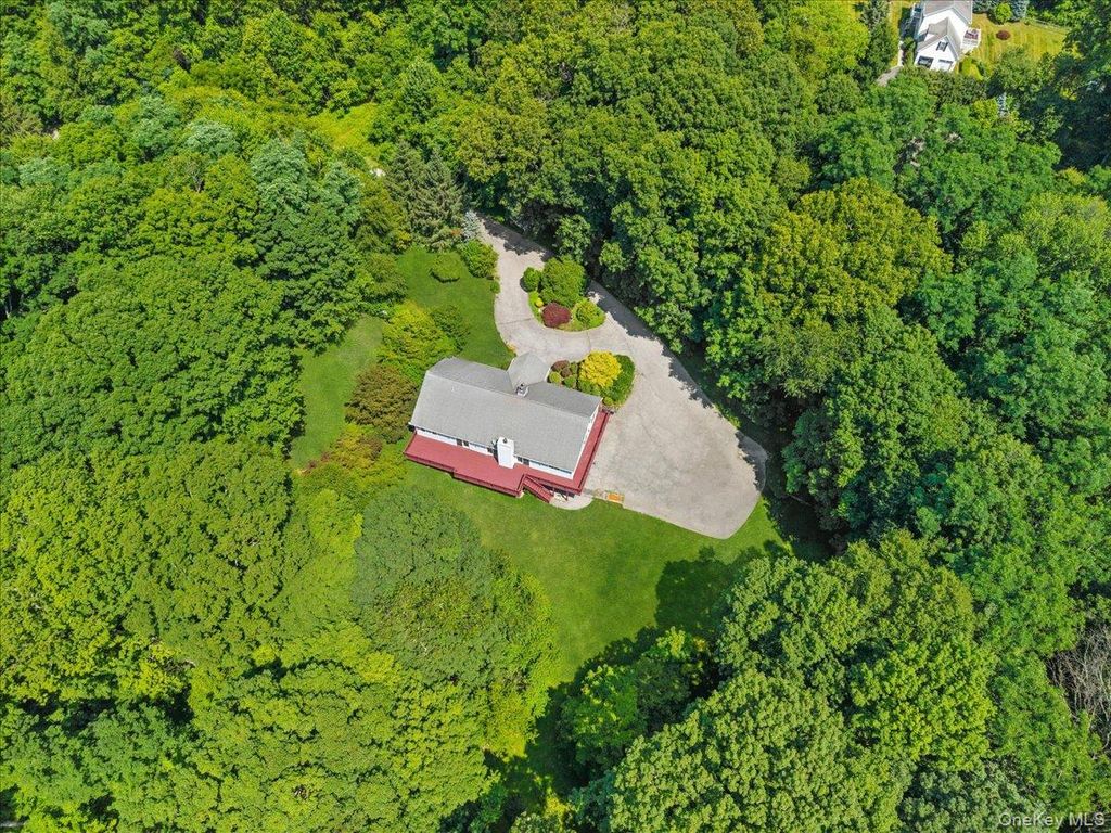 56 School Street, Cortlandt Manor, NY 10567 — photo 3