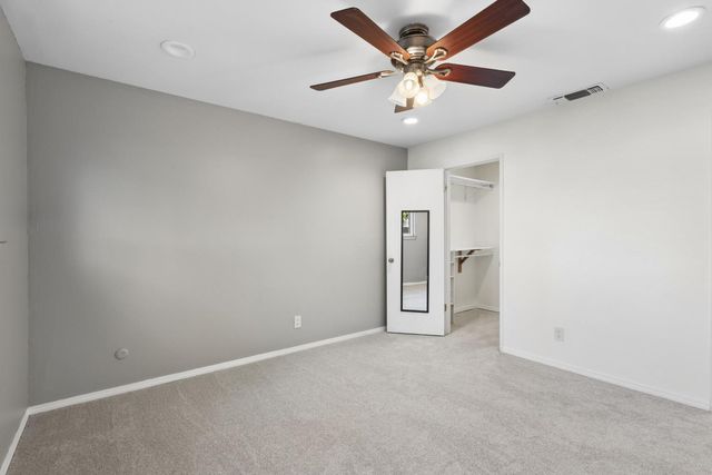 7468 Saint Tropez Way, Sacramento, CA 95842