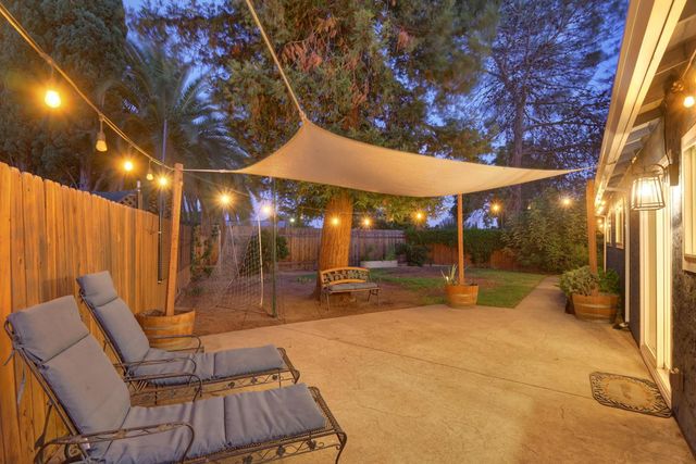 7468 Saint Tropez Way, Sacramento, CA 95842