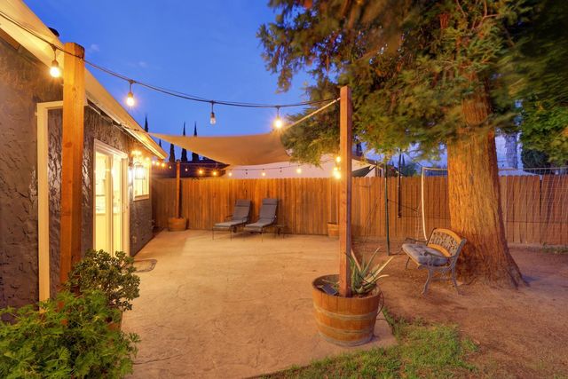 7468 Saint Tropez Way, Sacramento, CA 95842