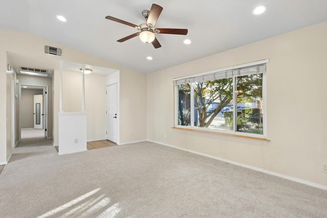 7468 Saint Tropez Way, Sacramento, CA 95842