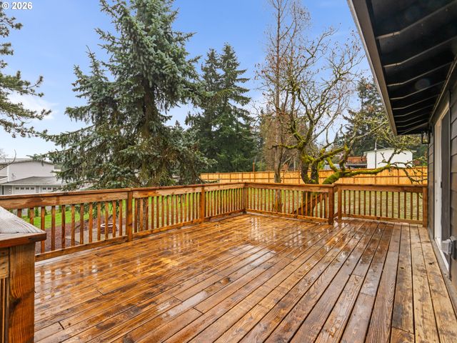 17270 S OVERLOOK Rd, Oregon City, OR 97045