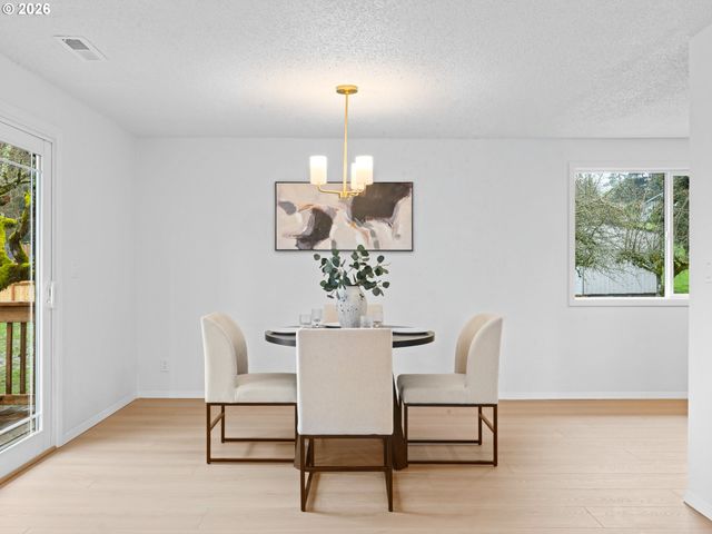 17270 S OVERLOOK Rd, Oregon City, OR 97045