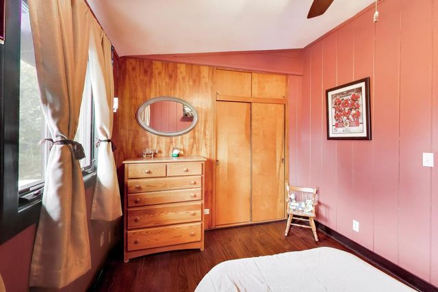 802 Lill Street, Barrington, IL 60010