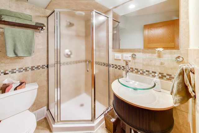 802 Lill Street, Barrington, IL 60010