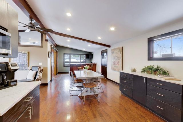 802 Lill Street, Barrington, IL 60010