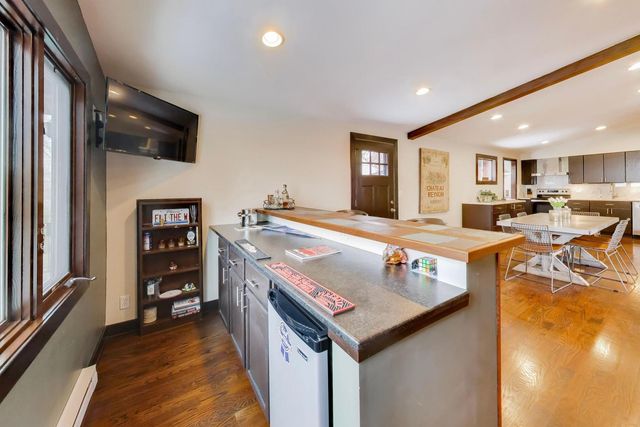 802 Lill Street, Barrington, IL 60010