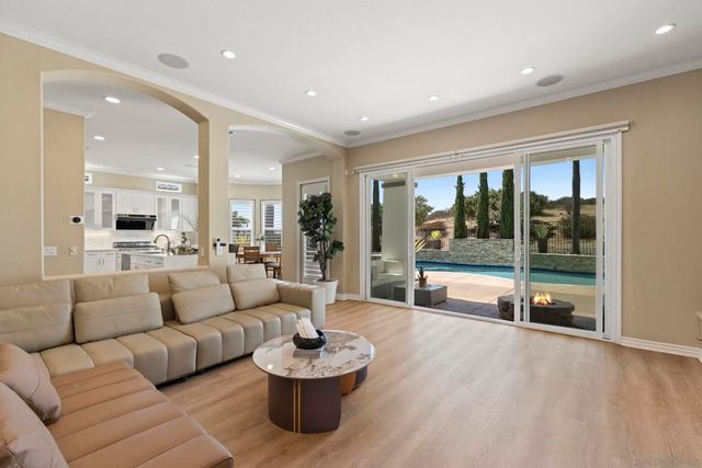 4058 Lago Di Grata Cir., San Diego, CA 92130