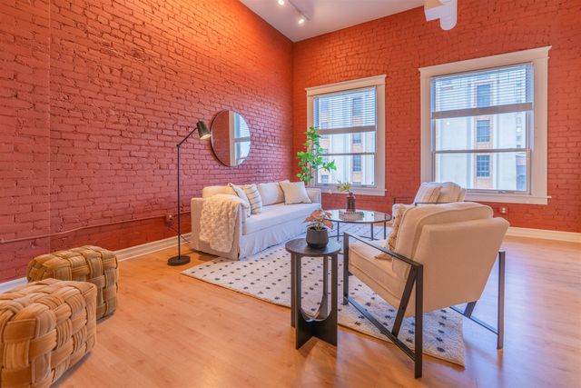 417 W 1st Ave, Spokane, WA 99201