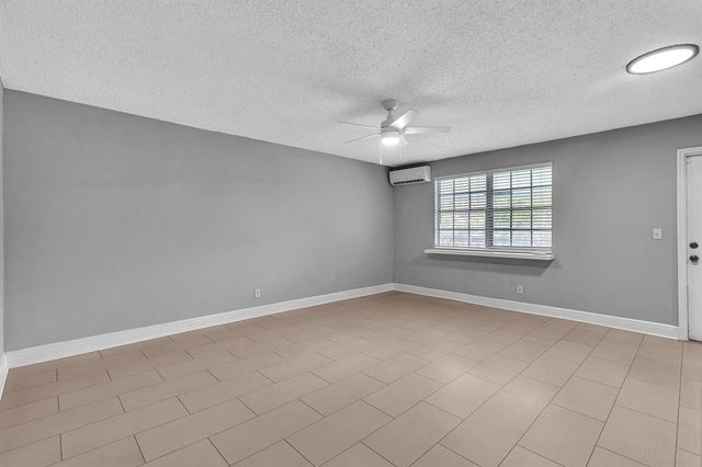 626 SW 14TH Avenue 204, Fort Lauderdale, FL 33312