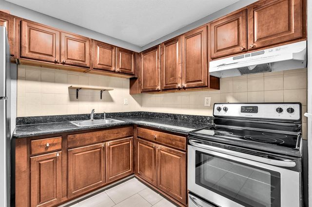 626 SW 14TH Avenue 204, Fort Lauderdale, FL 33312