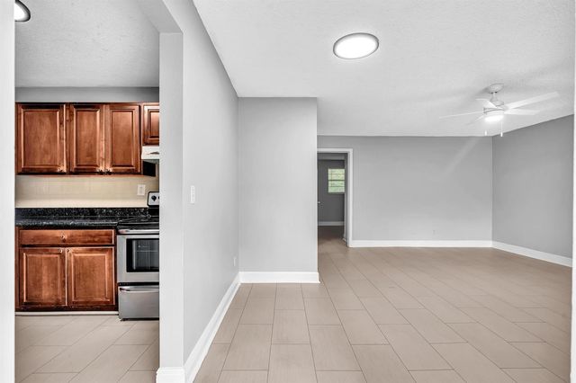 626 SW 14TH Avenue 204, Fort Lauderdale, FL 33312