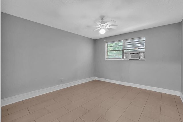 626 SW 14TH Avenue 204, Fort Lauderdale, FL 33312