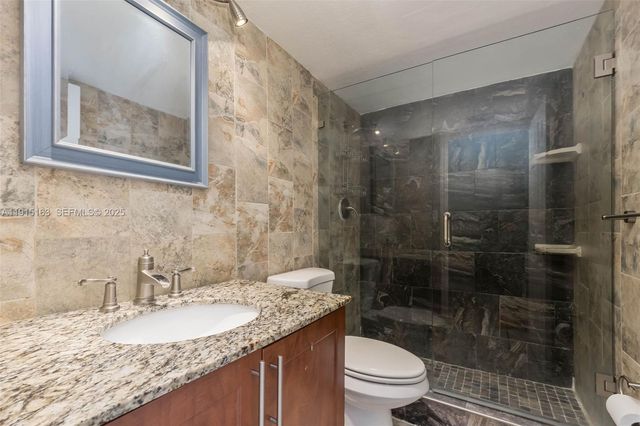 10748 N Kendall Dr N22, Miami, FL 33176