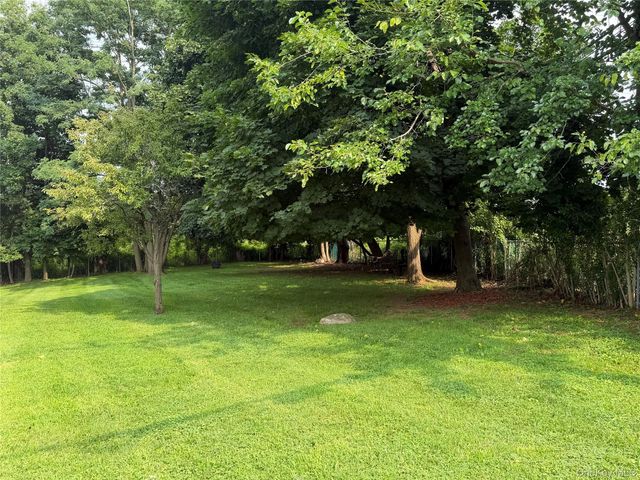 2 Cinder Road, Garnerville, NY 10923