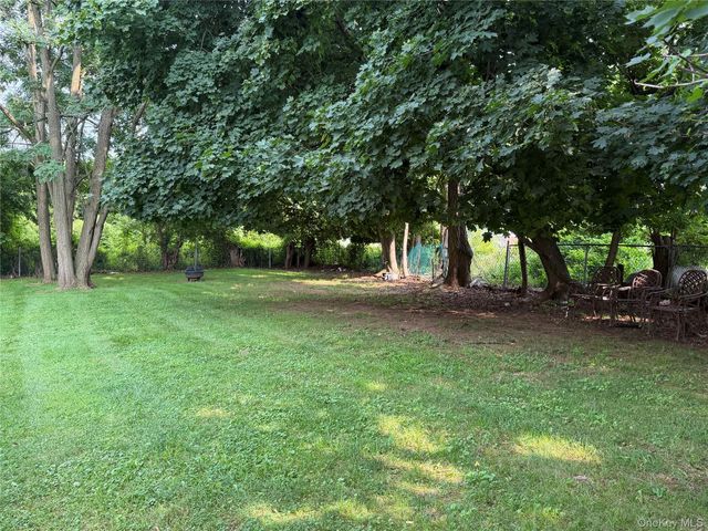2 Cinder Road, Garnerville, NY 10923