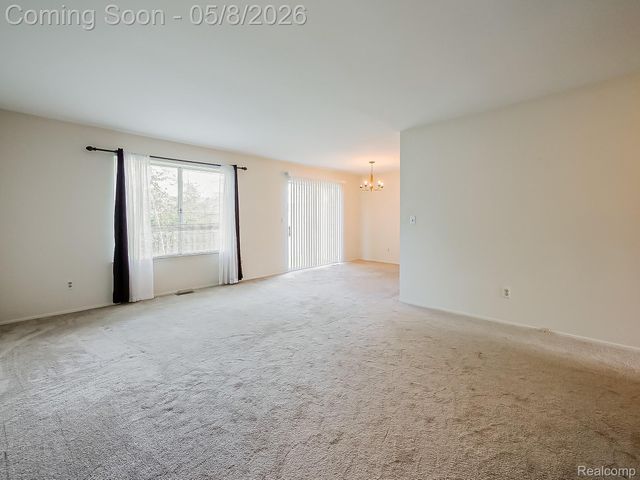 22727 Shoreview Court, St. Clair Shores, MI 48082