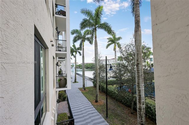 4636 NW 84th Avenue 22, Doral, FL 33166