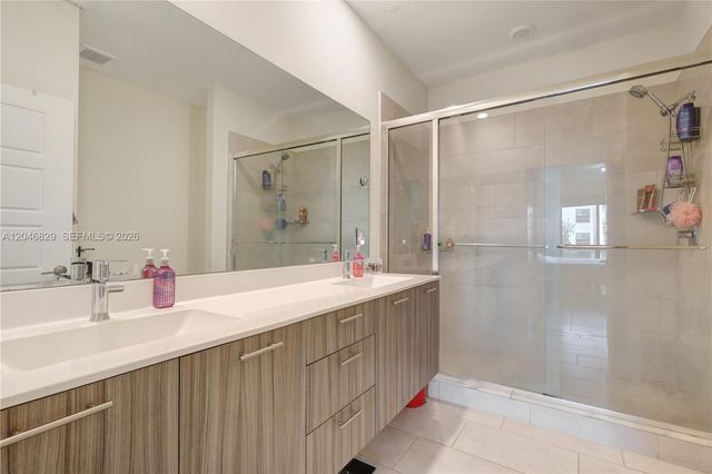 4636 NW 84th Avenue 22, Doral, FL 33166