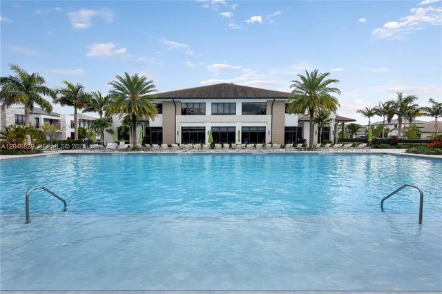 4636 NW 84th Avenue 22, Doral, FL 33166