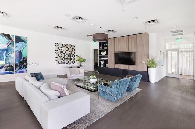 4636 NW 84th Avenue 22, Doral, FL 33166