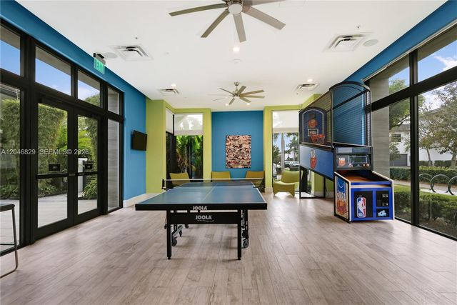 4636 NW 84th Avenue 22, Doral, FL 33166