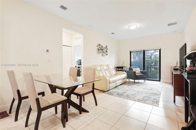 4636 NW 84th Avenue 22, Doral, FL 33166