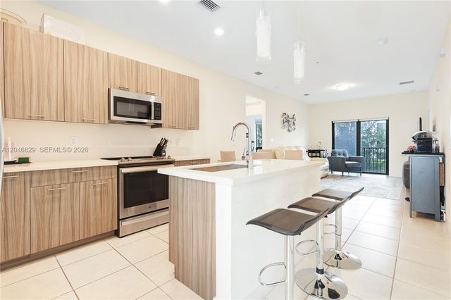 4636 NW 84th Avenue 22, Doral, FL 33166
