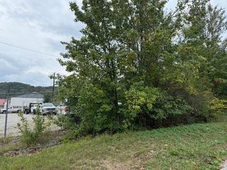 0 KY-52, Beattyville, KY 41311