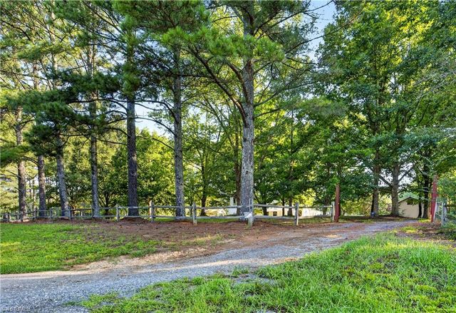 7934 Chapel Hill Church Road, Denton, NC 27239