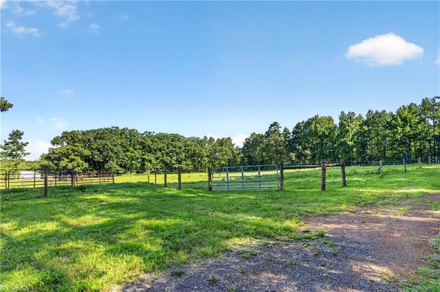 7934 Chapel Hill Church Road, Denton, NC 27239