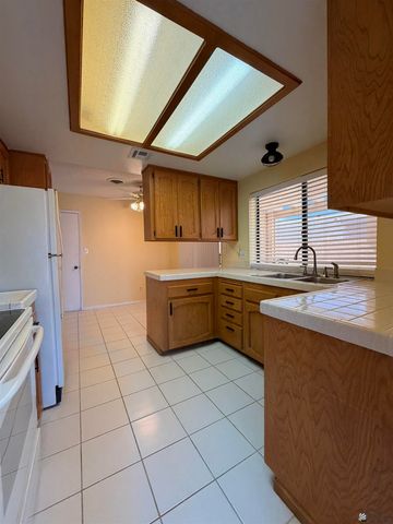 12434 E Via Feliz, Yuma, AZ 85367