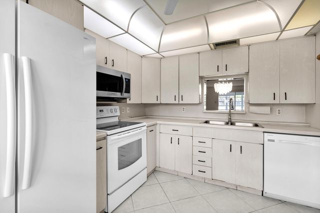 2502 Antigua Terrace G1, Coconut Creek, FL 33066