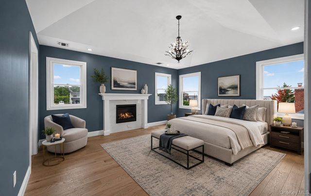 851 W Bay Drive, West Islip, NY 11795