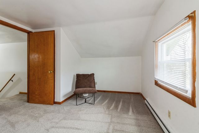 950 Sycamore Road, Dekalb, IL 60115
