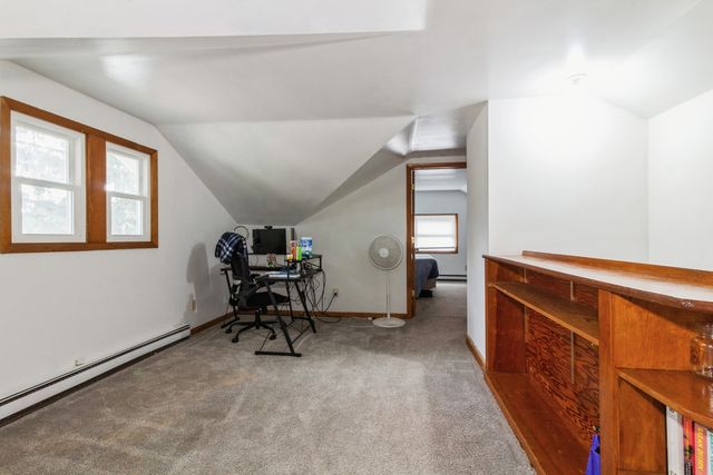 950 Sycamore Road, Dekalb, IL 60115