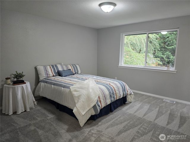 1911 154th Street Ct E, Tacoma, WA 98445