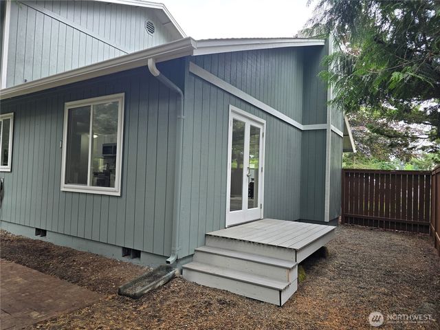 1911 154th Street Ct E, Tacoma, WA 98445