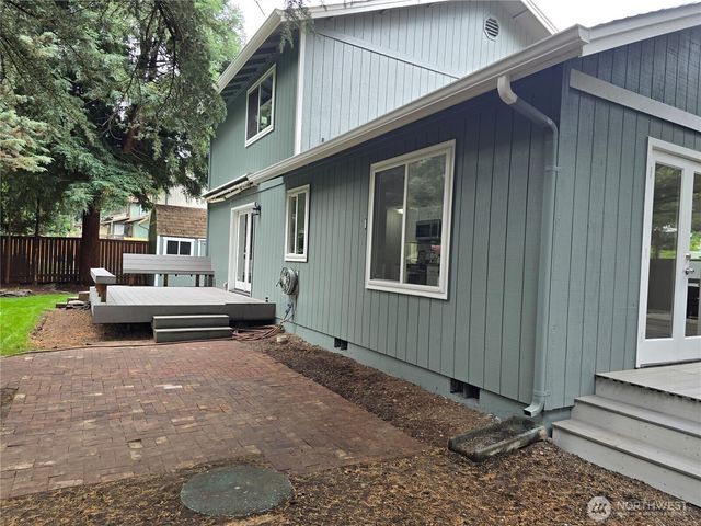 1911 154th Street Ct E, Tacoma, WA 98445
