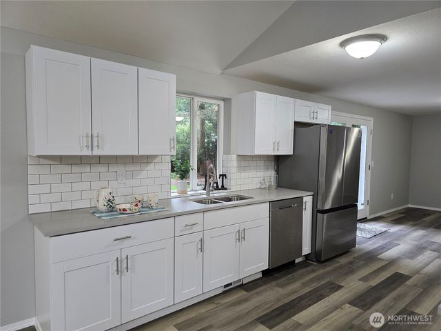 1911 154th Street Ct E, Tacoma, WA 98445