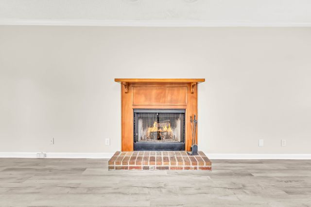 1025 Dandelion Dr, Clarksville, TN 37042