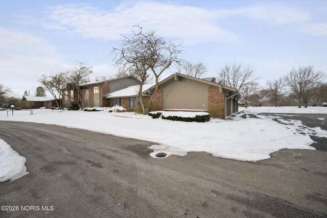 29530 Gleneagles Road, F, Perrysburg, OH 43551